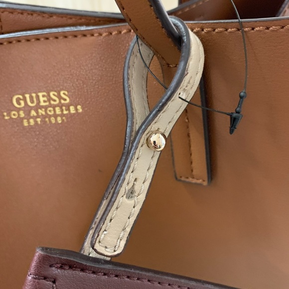 GUESS Leather Handbag /Shoulder Bag - Picture 6 of 11
